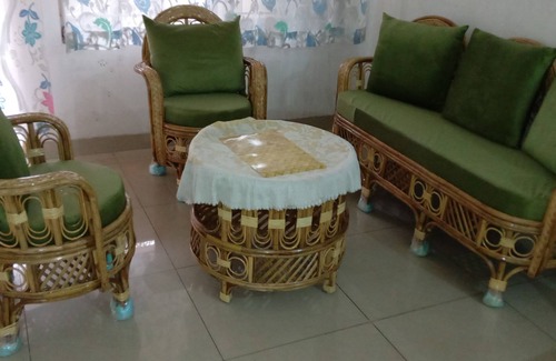 Seraikela Apartment | Fresh & Up