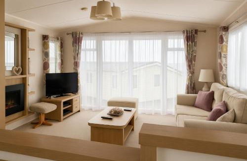 Bridport House | Freshwater Beach Holiday Park - Holiday Accommodation 17116