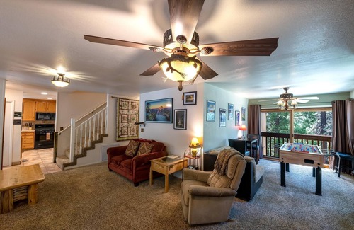 North Wawona House | Friends Lodge