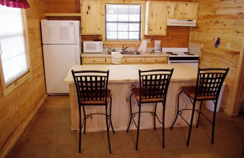 Leakey Cabin | Frio Pecan Farm Log Cabins