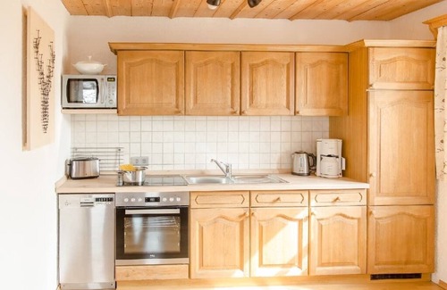 Hutthurm Apartment | Frisch renovierte Ferienwohnung in ruhiger Dorfrandlage mit zwei Schlafzimmern