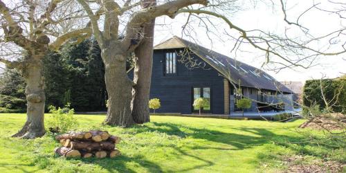 Faversham House | Frith Farm House Cottages