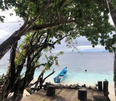 Mansuar Island House | Frits Homestay