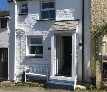 Tregony Apartment | Froglets