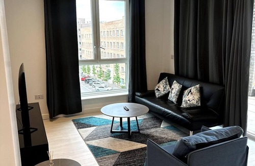 Thames Apartment | Frogley Park Cozy Apartment