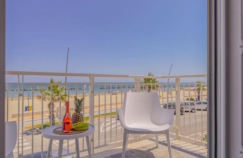 Civitanova Marche Apartment | Fronte Mare con Parcheggio by Host Hero