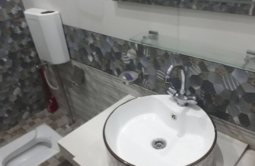 Bahria Town House | Full Furnished Independent portion in near Aleem Khan Cricket Ground 739