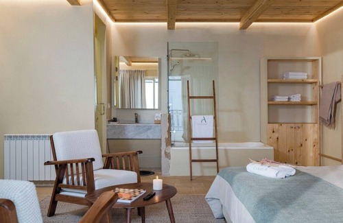 Kfardebian Bed & Breakfast | Full Guesthouse in Annaya - Private Pool & Jacuzzi