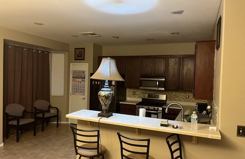 Las Vegas House | Full home for your family! less than 20 min from Las Vegas Strip.