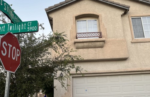 Las Vegas House | Full home for your family! less than 20 min from Las Vegas Strip.