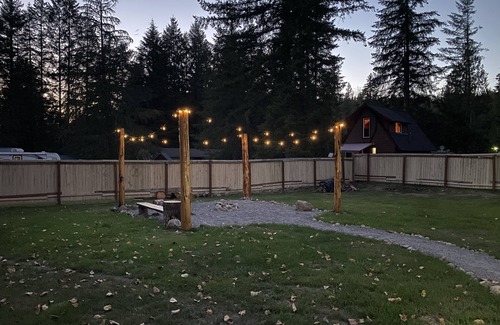 Paradise Estates RV Rental | Full hook-up RV tent site in Paradise Estates