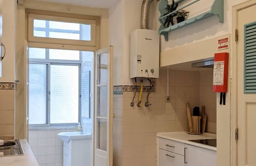 Penha de Franca Apartment | Full of Life Spacious Apartment Lisbon