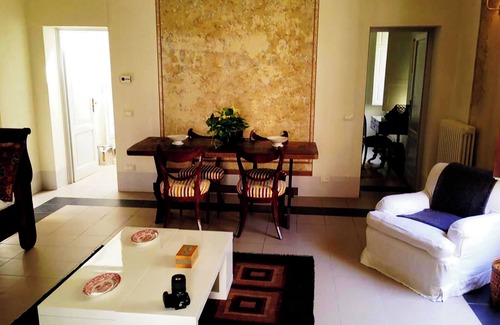 Santo Spirito Apartment | Full of light Cottage Flat Garden view of XVIII Century Palace with Doorman