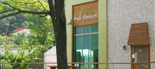 Gimhae House | Full pension