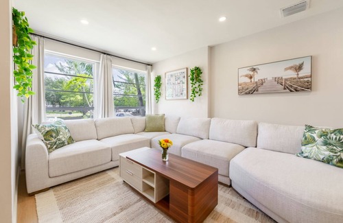 Flagami House | Full remodeled/3Bed/2Bath in Central Miami