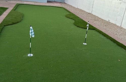 New Papago Parkway House | full size house with mini golf good for have a nice relax days