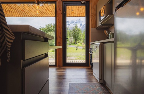 Villa Cerro Castillo Cottage | Fully Equipped Cabin in Patagonia for Trekking, Fishing and Climbing Lovers