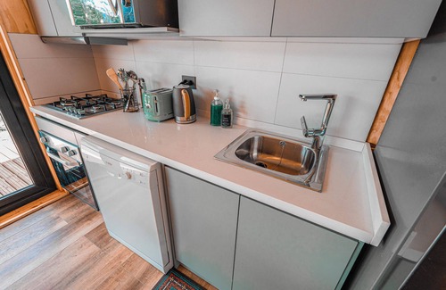 Villa Cerro Castillo Cottage | Fully Equipped Cabin in Patagonia for Trekking, Fishing and Climbing Lovers