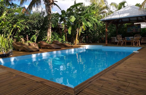 Deshaies House | Fully equipped bungalow with outdoor kitchen, air conditioning, Italian shower bathroom