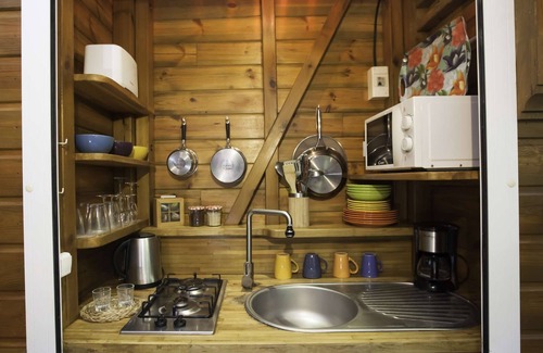 Deshaies House | Fully equipped bungalow with outdoor kitchen, air conditioning, Italian shower bathroom