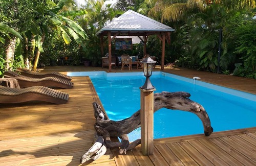 Deshaies House | Fully equipped bungalow with outdoor kitchen, air conditioning, Italian shower bathroom