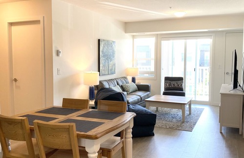 North Glenmore Condo | Fully equipped Rental. 3 Beds 3 baths