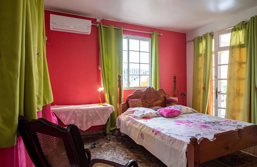 Sainte-Rose Bed & Breakfast | Fully-equipped self-contained room in magnificent villa with private pool