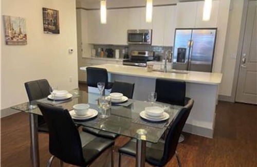 The Galleria Apartment | Fully Furnished 2b/2b Apartment in the Galleria