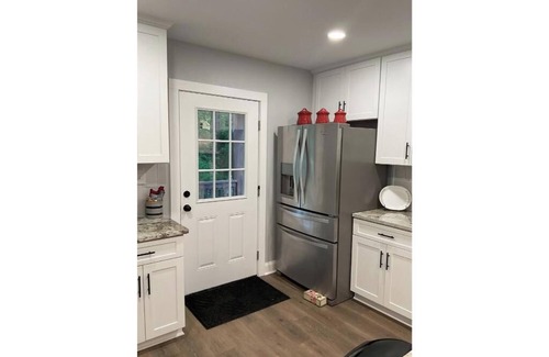 Newnan Other | Fully Furnished Southern Country-Style Home for Rent 3 Bed/2 Bath