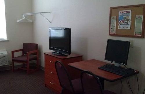 Homestead Apartment | Fully Furnished Studio Weekly-Monthly