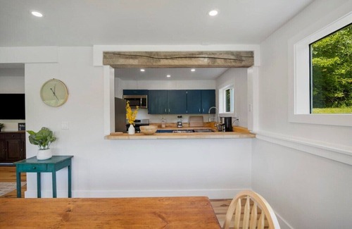 Stowe Condo | Fully Renovated Condo in Heart of Stowe