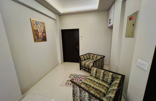 Karachi Apartment | Fully Serviced One-Bedroom Apartment