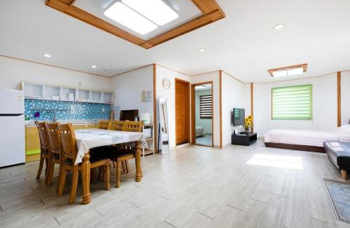 Jeongseon House | Fun and Happy Pension Jungsun