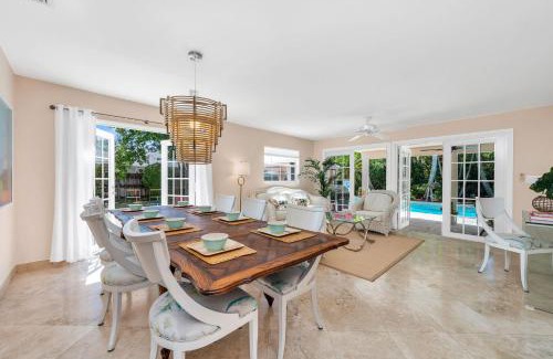 Lake Clarke Shores Villa | Fun Family Paradise! Lots of Activities! Sleeps 8!