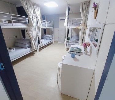 Haeundae House | FUNWAVE guest house