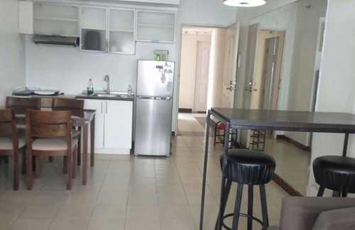 Bangkal Condo | Furnished 1BR | 40.61 SQM