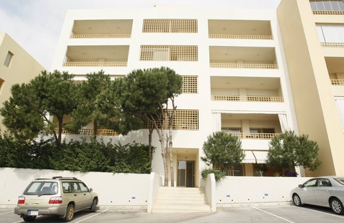 Safra Apartment | Furnished apartment with pool access