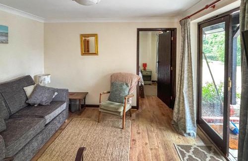 Woodbridge House | Fuschia Chalet