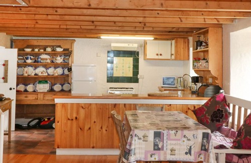 Waterville Cottage | FUSCHIA COTTAGE, pet friendly in Waterville, County Kerry