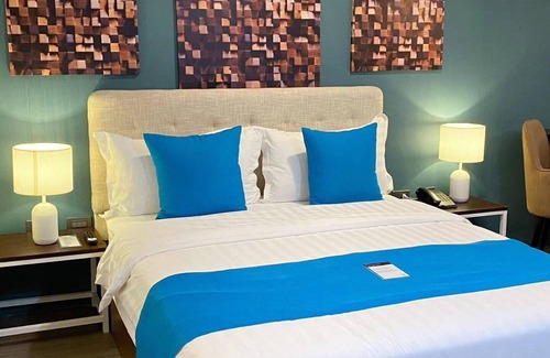 Bacoor City Hotel | Fynn Boutique Hotel