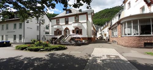 Bad Bertrich Hotel | Gästehaus Viktoria