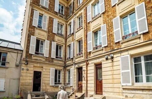 Saint-Louis Apartment | Géranimus Versailles : Palace