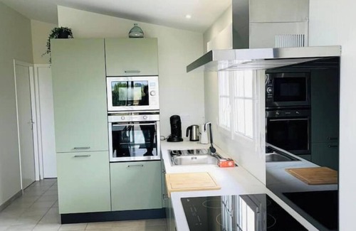 Verruyes Apartment | Gîte à la Campagne Piscine