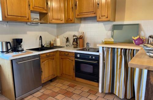 Moulins-le-Carbonnel House | Gîte écologique familial en campagne, idéal pour sports et nature - FR-1-410-452