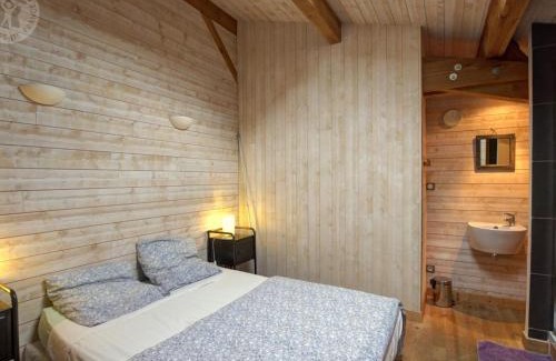 Saint-Romain-d'Urfe House | Gîte écologique confortable, calme à Saint-Romain-d'Urfé - FR-1-496-190