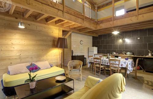 Saint-Romain-d'Urfe House | Gîte écologique confortable, calme à Saint-Romain-d'Urfé - FR-1-496-190