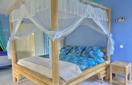 Le Gosier Bed & Breakfast | Gîte 50 m² Tous Confort Avec Terrasse Privée Équipée et Accet à la Piscine