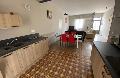 Caux House | Gîte 6 people, near PEZENAS
