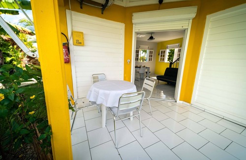 Sainte-Anne Cottage | Gîte Banane, 1 bedroom at Domaine de Marly, rated 3*.