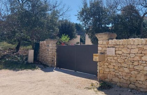 Menerbes Apartment | Gîte Bienvenue Chez Nous